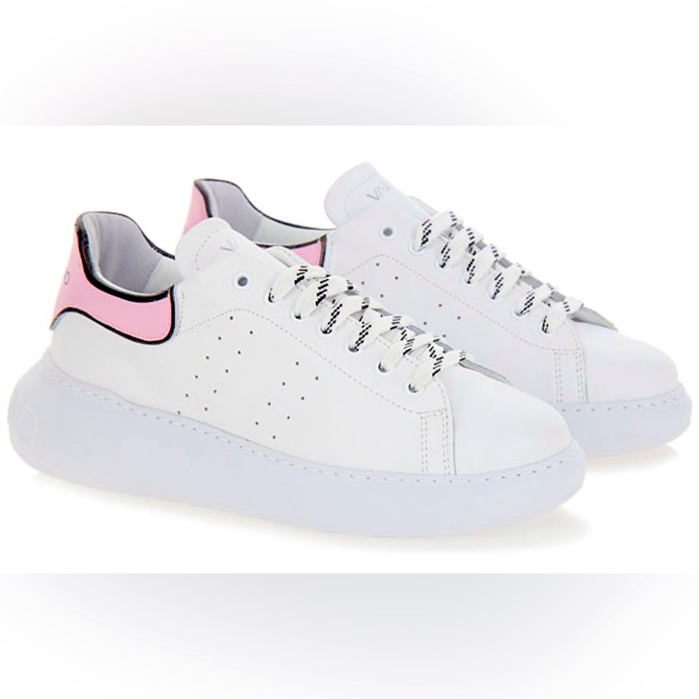 VALENTINO SNEAKERS for woman size 9 new with tags